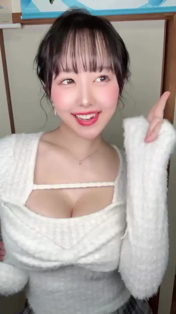 mina_pochico