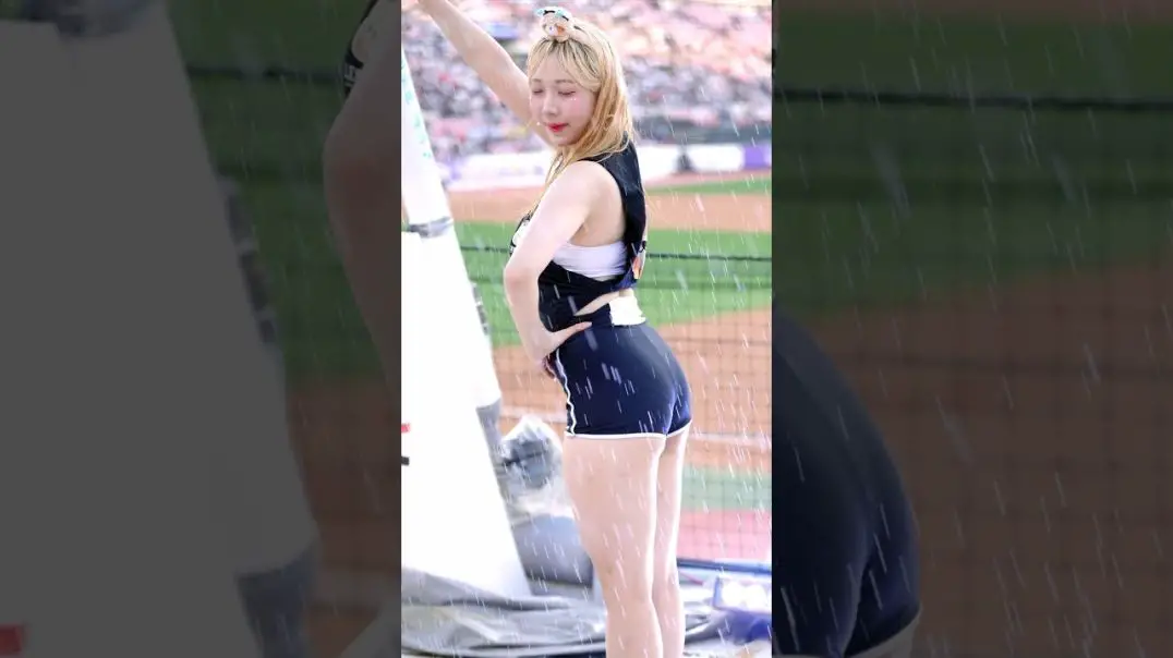 눈빛으로 홀리는 조예린 치어리더 직캠